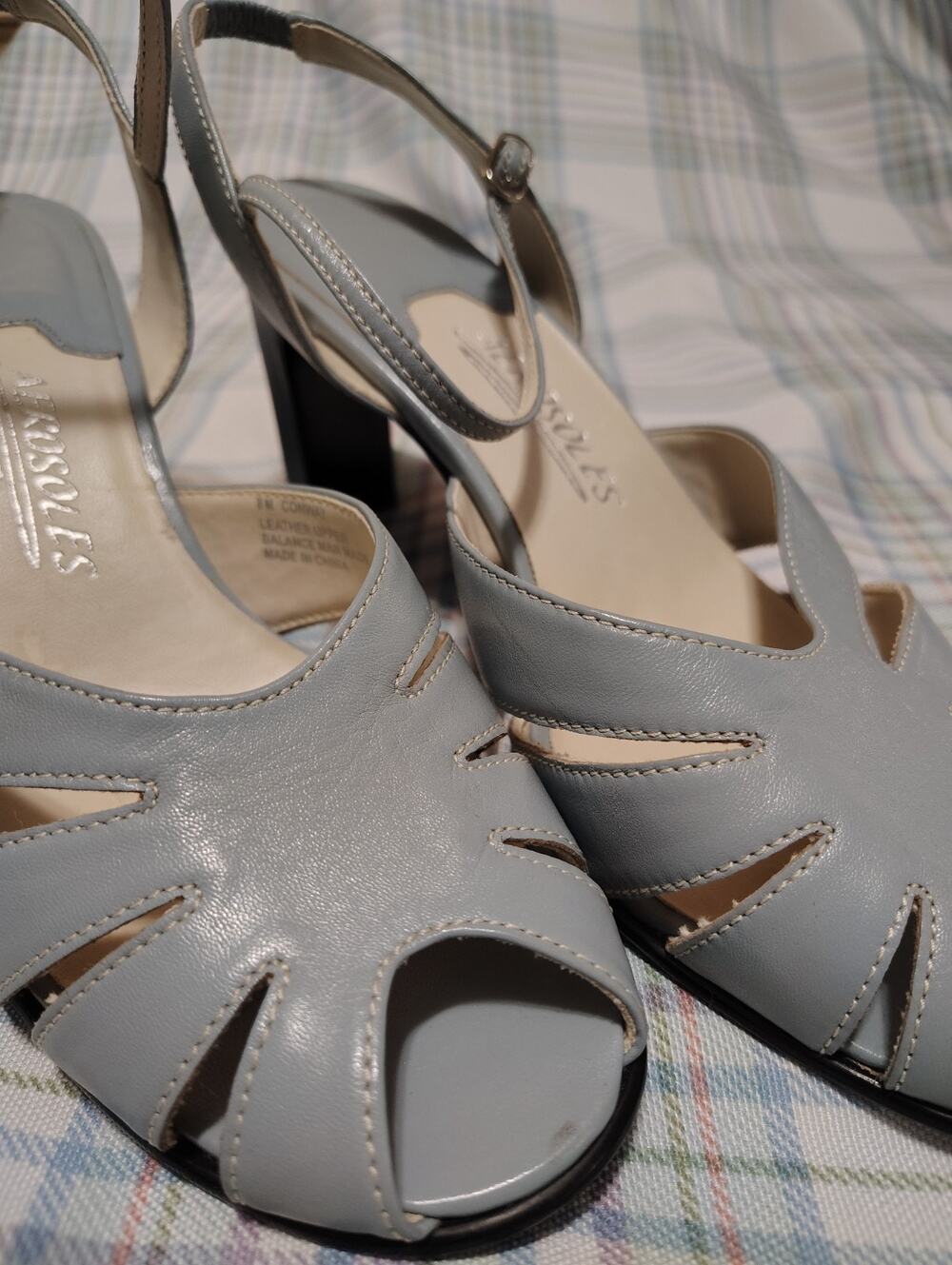 Aerosoles Heels Light Blue Leather Size 8